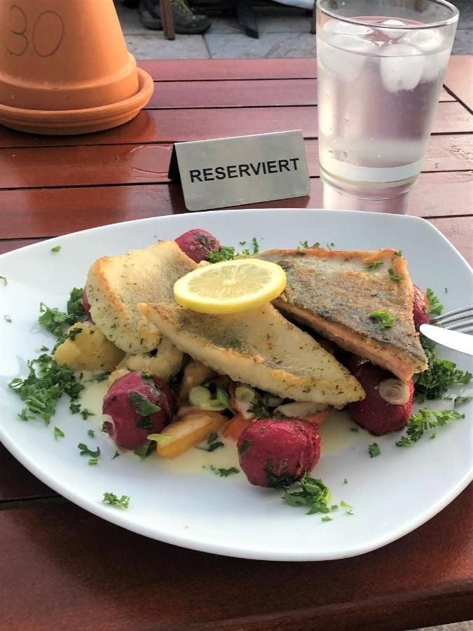 Hotel & Restaurant Lenzer Krug 马尔乔 外观 照片
